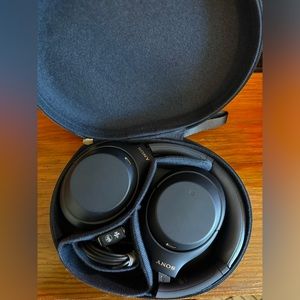 Sony WH-1000XM4 Headphones Navy Blue